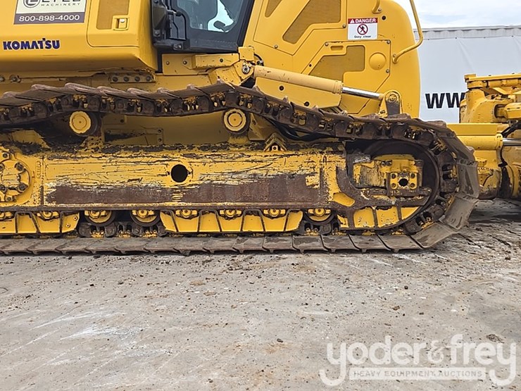 2023-komatsu-d61pxi-24-image-15