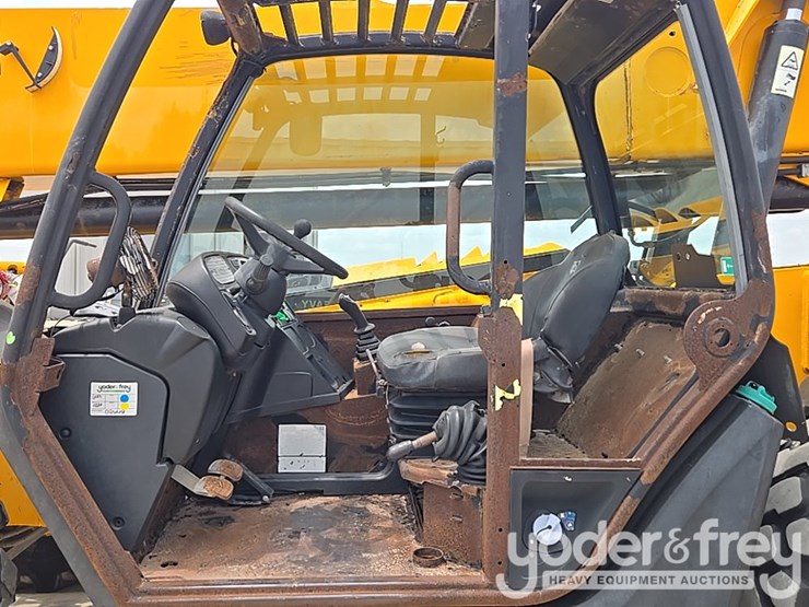 2017-jcb-510-56-image-56