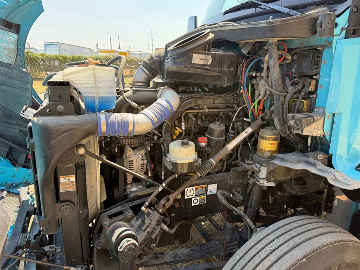2019-kenworth-t680-image-22