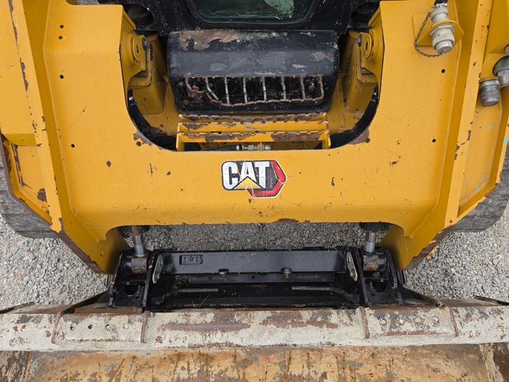 2020-caterpillar-299d3-image-5