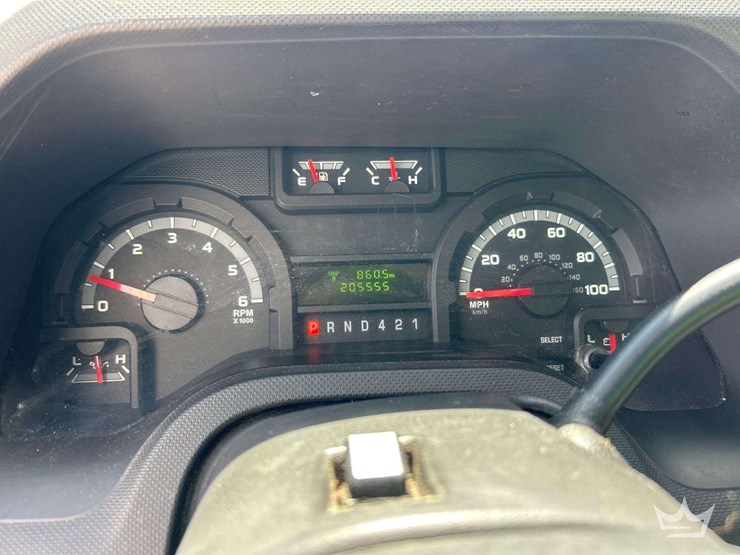 2019-ford-e350-image-21