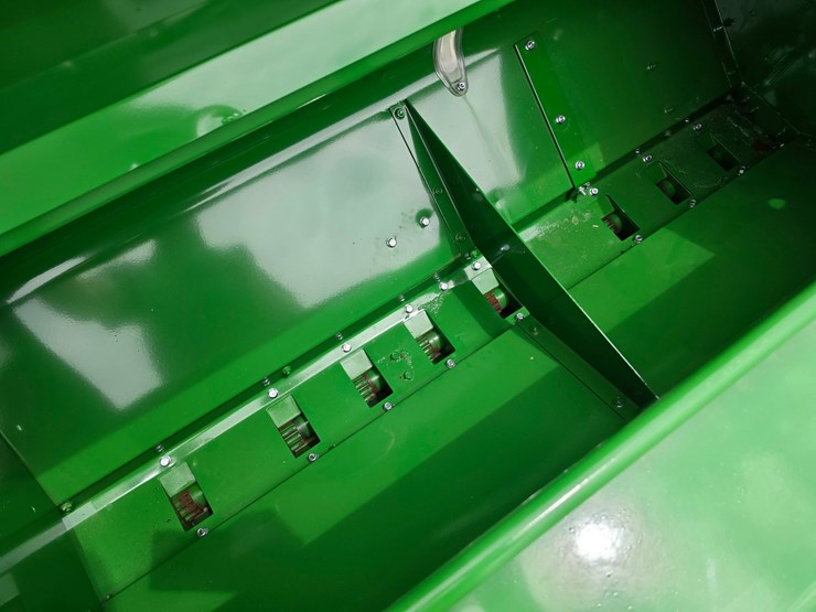 1996-john-deere-750-image-11