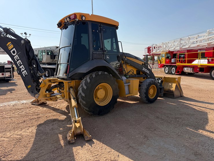 2019-deere-310sl-image-11