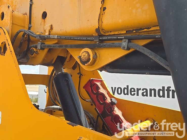 2019-jcb-510-56-image-29