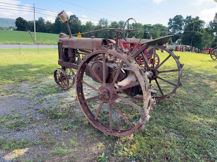 john-deere-model-b-image-3