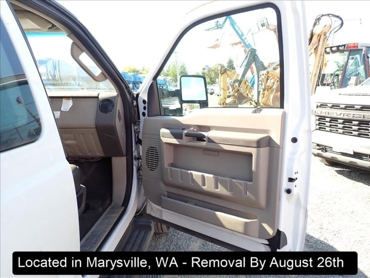 2009-ford-f550-image-11