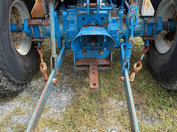 ford-2120-image-13