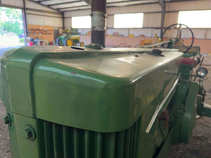 john-deere-70-image-9