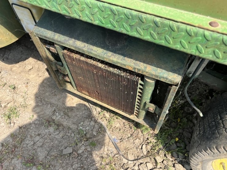 2020-john-deere-gator-image-20