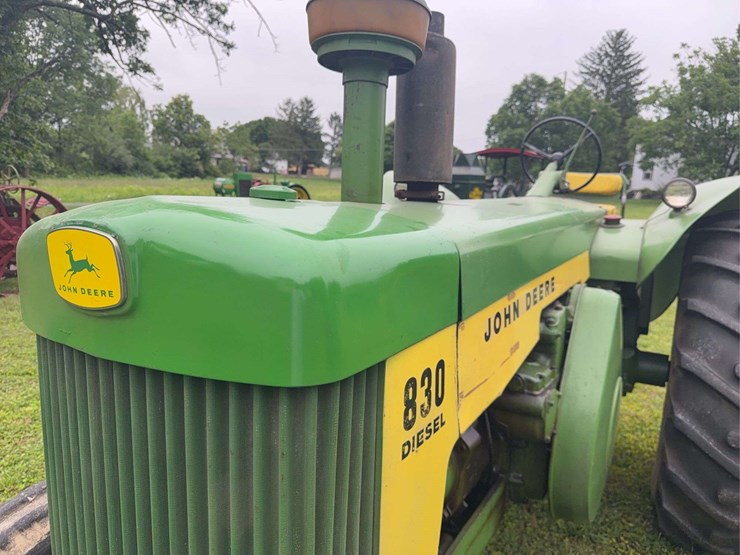 1959-john-deere-830-image-10