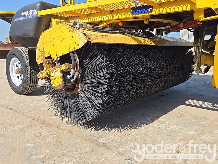 2016-superior-broom-dt80-image-16