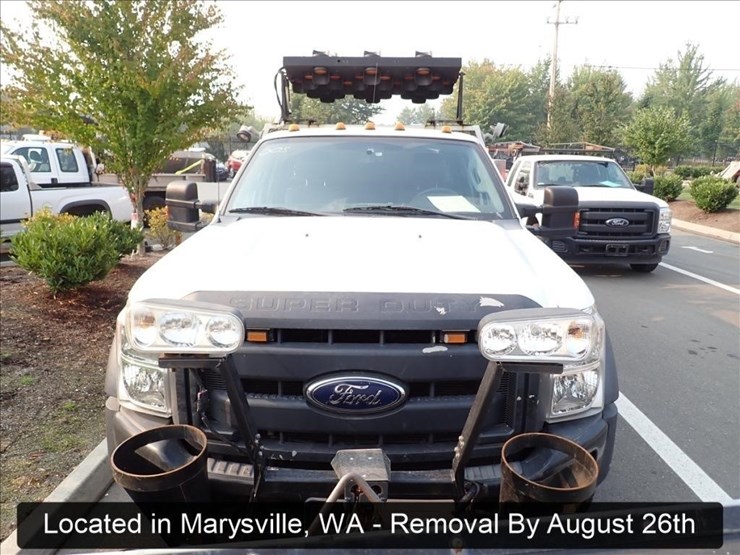 2014-ford-f550-image-37