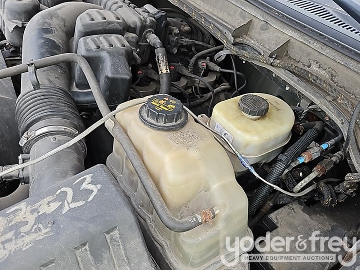 2014-ford-f350-sd-image-21