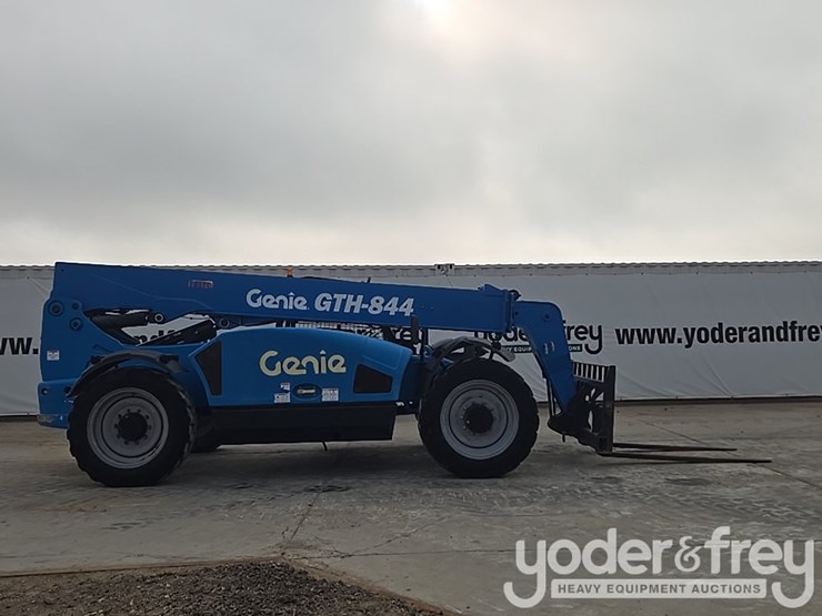 2018-genie-gth844-image-6