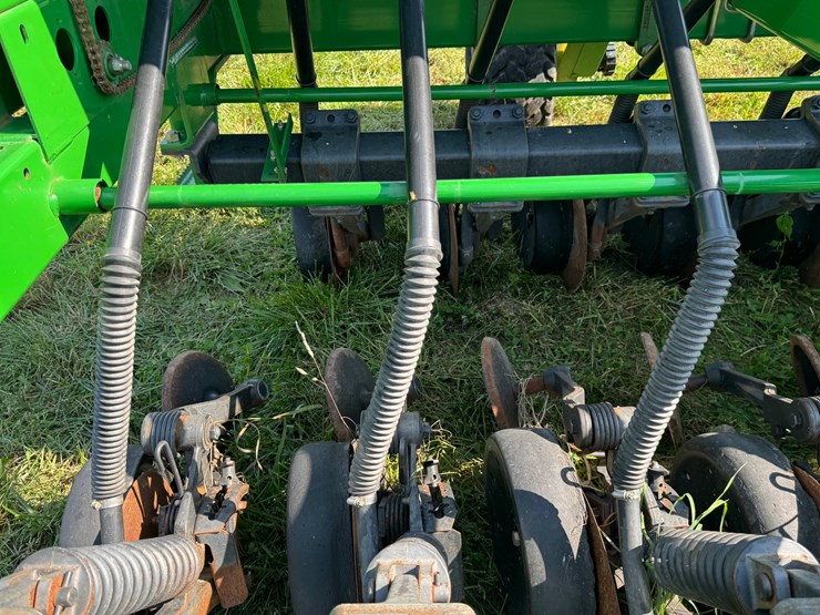 john-deere-1590-image-19