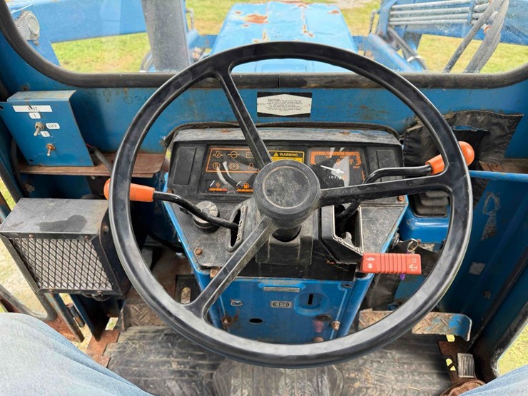 ford-2120-image-21