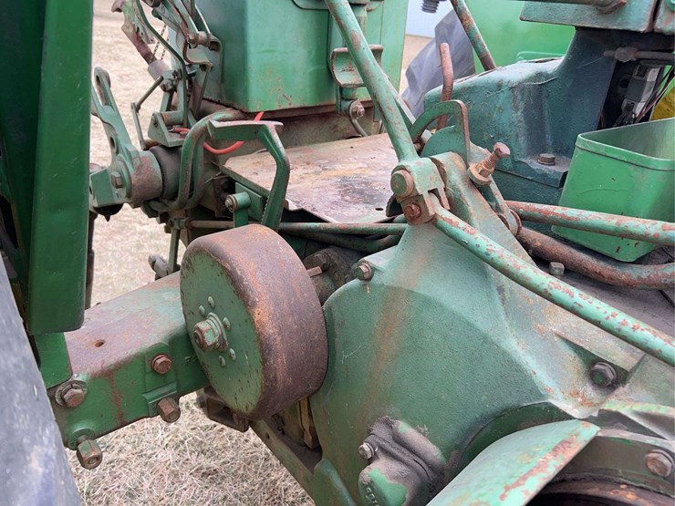 john-deere-720-image-32