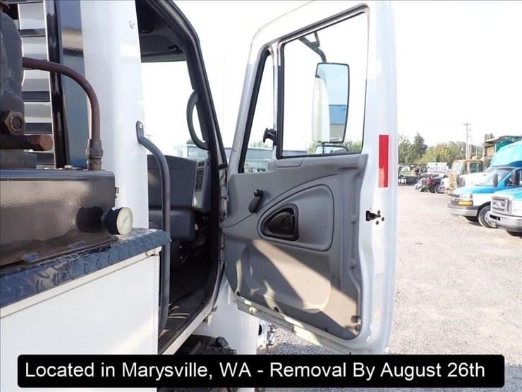 2003-international-durastar-4300-image-11