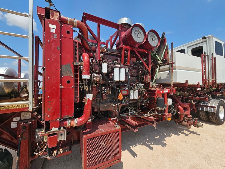 2011-cummins-qsk23-image-14