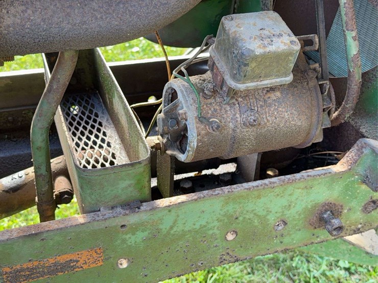 john-deere-630-image-21
