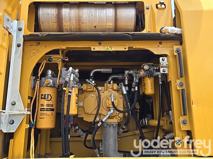 2017-caterpillar-336fl-image-39