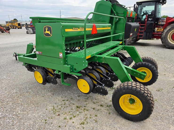 1996-john-deere-750-image-13