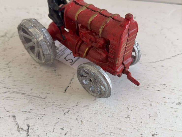 cast-iron-toy-tractor-image-2