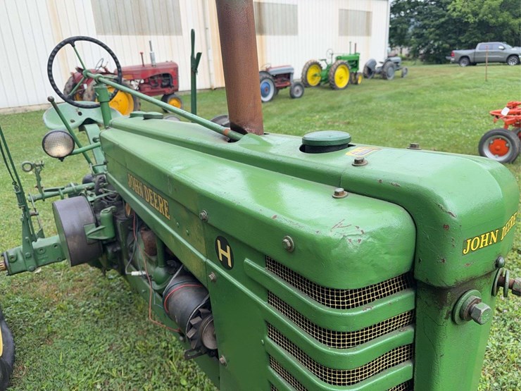 john-deere-h-image-11