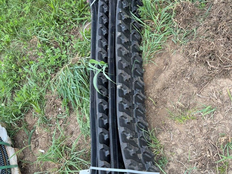 replacement-rubber-tracks-image-2