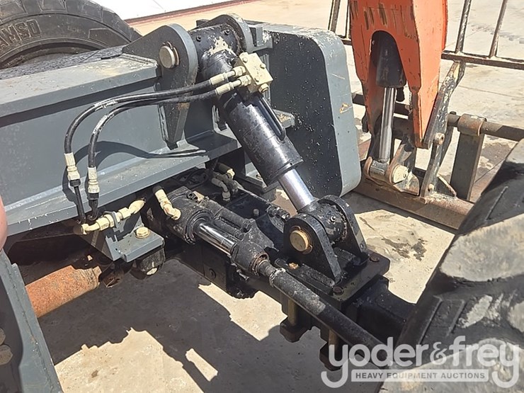2012-jlg-g6-42a-image-20