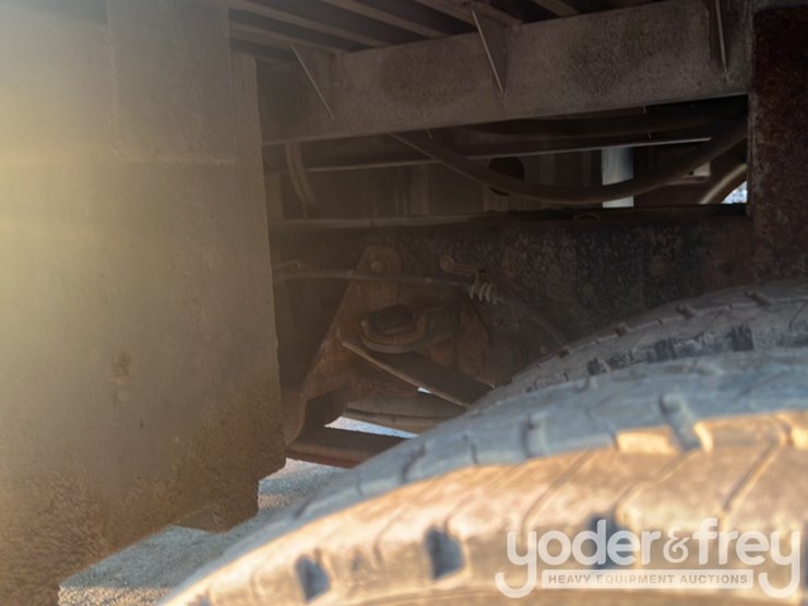 2011-ford-f550-image-31