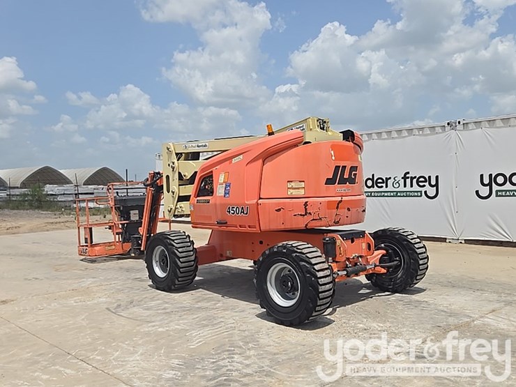 2017-jlg-450aj-image-3
