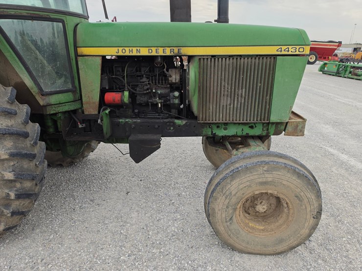 1977-john-deere-4430-image-18