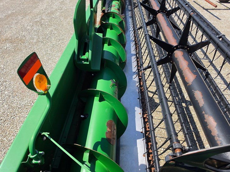 2005-john-deere-630f-image-11