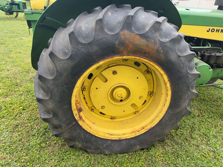 1959-john-deere-830-image-17