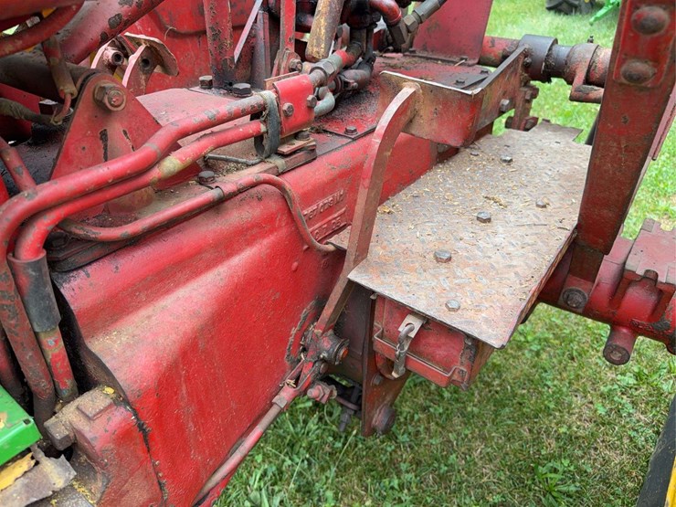 massey-ferguson-33-image-42