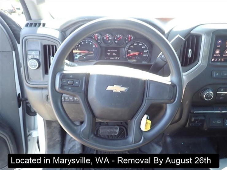 2022-chevrolet-3500-image-8