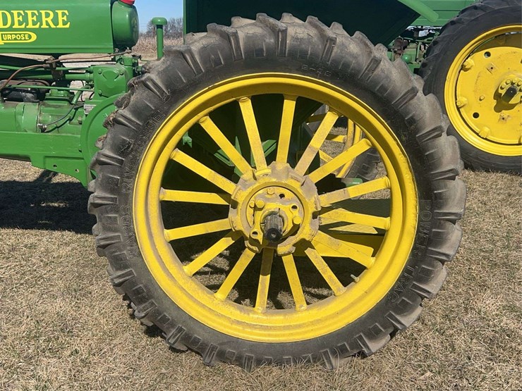john-deere-model-b-image-57