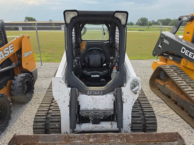 2021-bobcat-t740-image-4