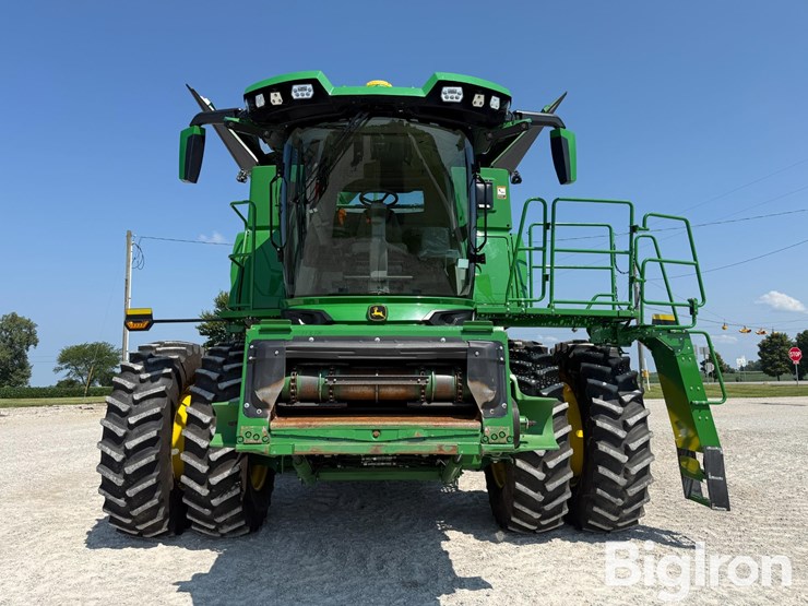 2025-john-deere-s7-800-image-2