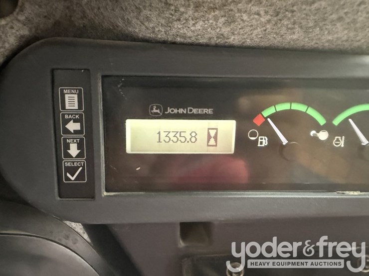 2019-deere-325g-image-30