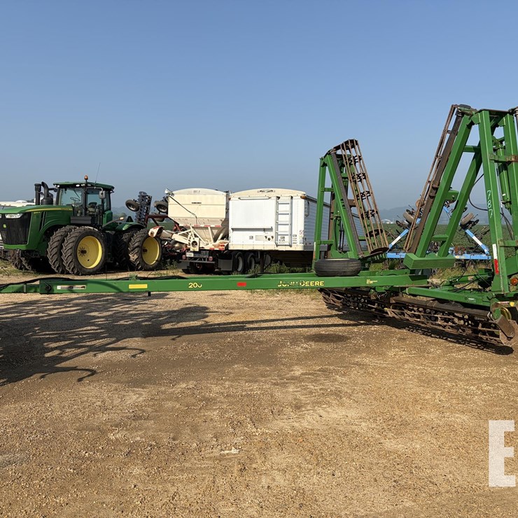 JOHN DEERE 200