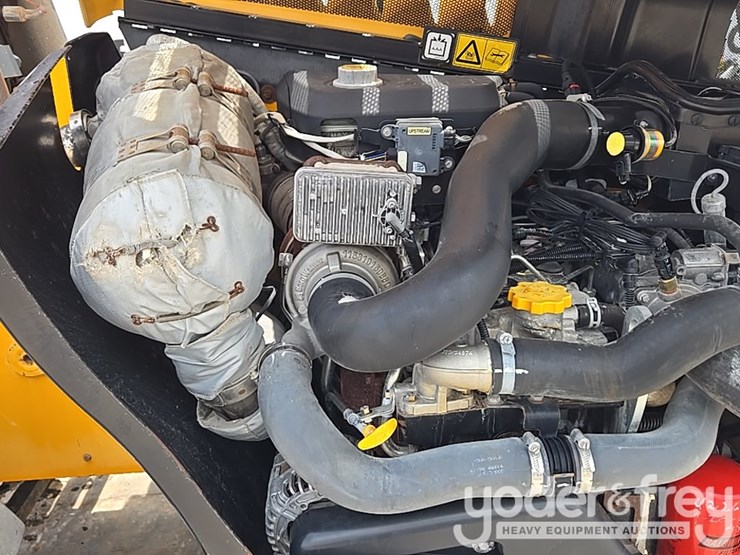2017-jcb-510-56-image-47