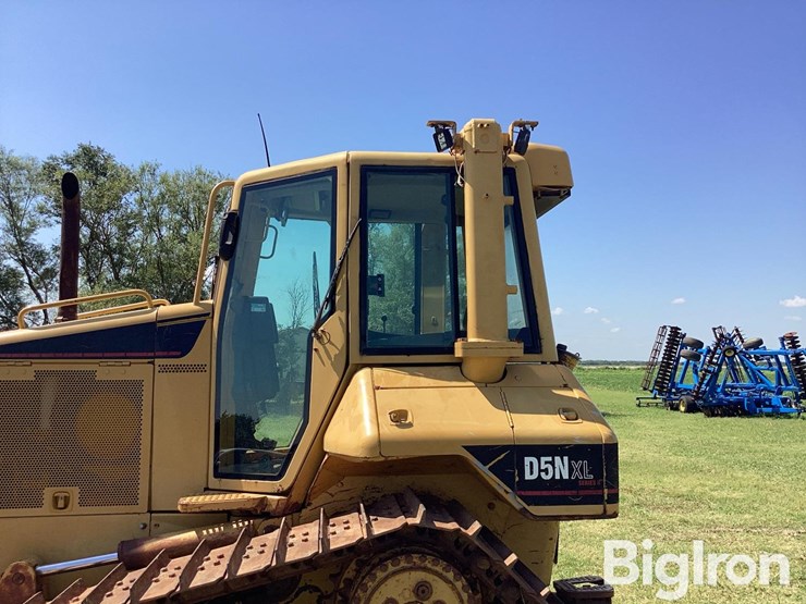 2006-caterpillar-d5n-xl-image-9