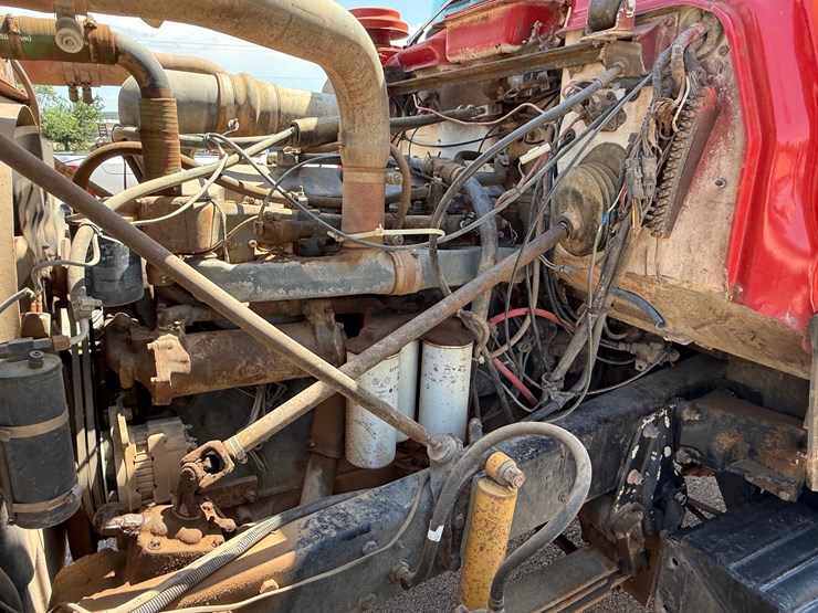 1986-mack-r686st-image-19