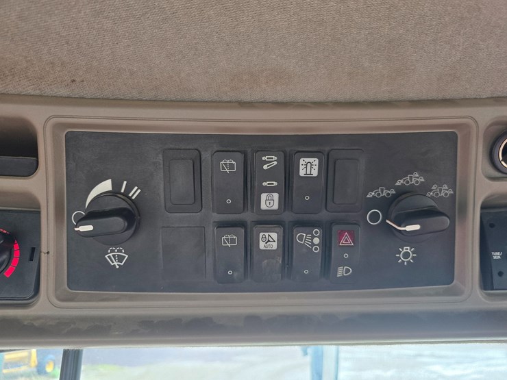2012-case-ih-steiger-450-quadtrac-image-112