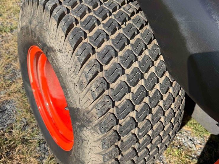 kubota-zd323-image-10