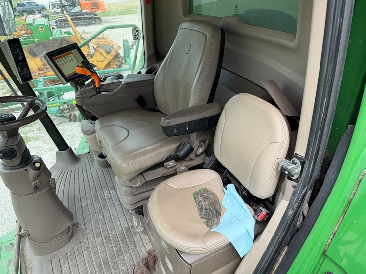 2019-john-deere-s770-image-12