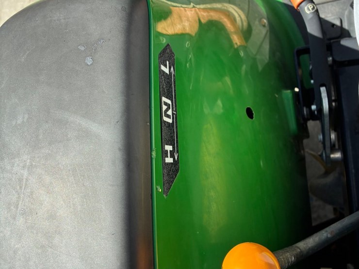 john-deere-3025e-image-9