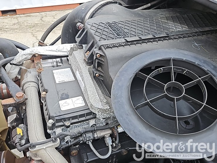 2019-freightliner-cascadia-125-image-26